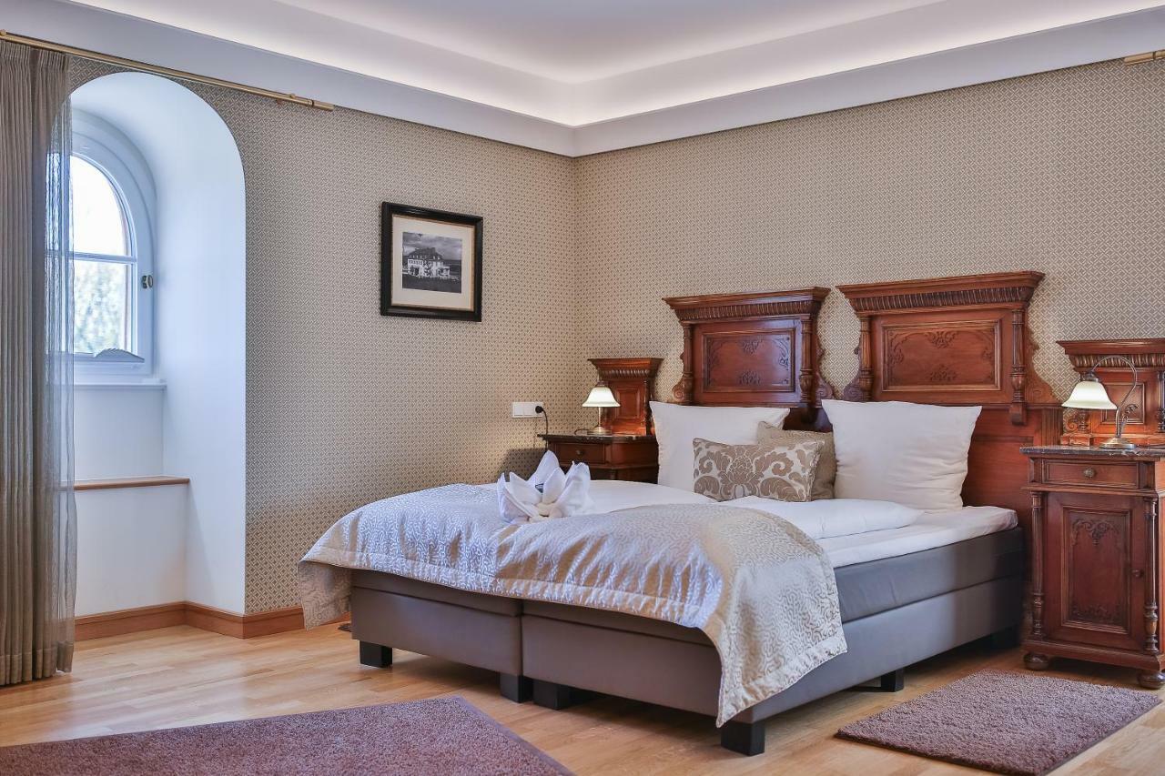 Hotel Villa Altenburg Possneck Экстерьер фото