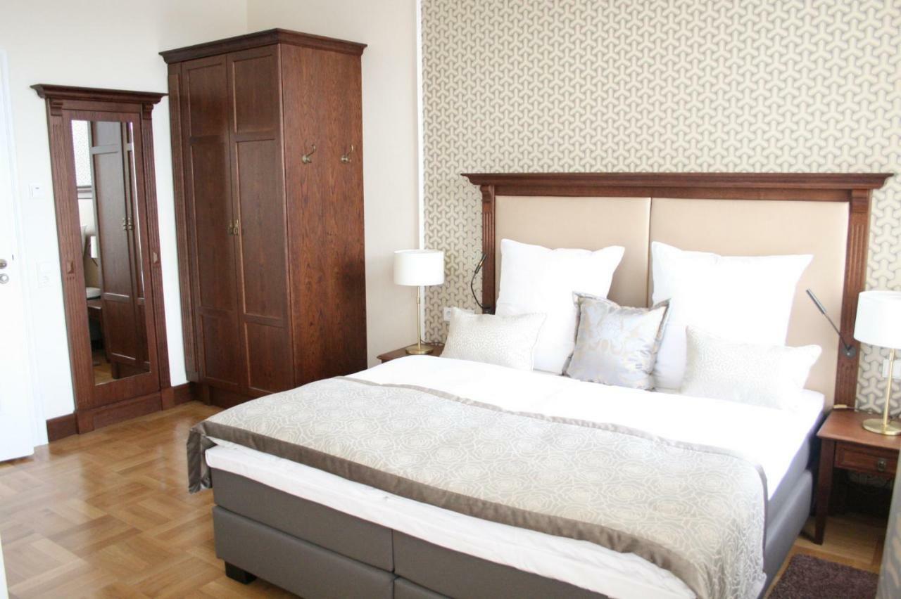 Hotel Villa Altenburg Possneck Экстерьер фото